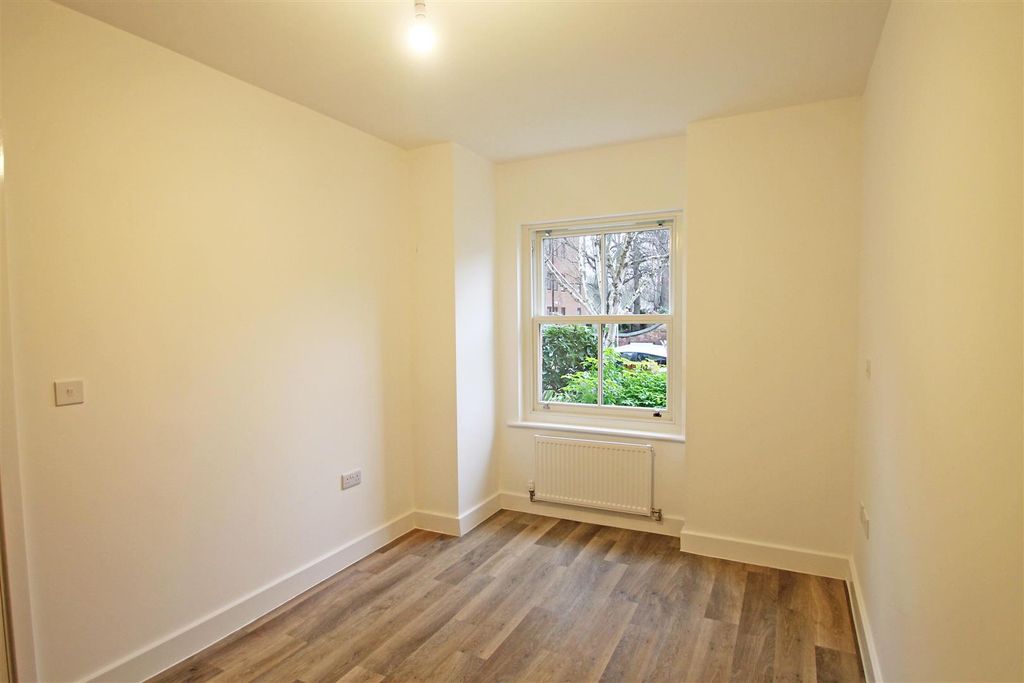 Property photo 3 of 9 Img_8588.Jpg