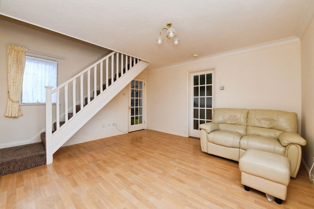 Property photo 2 of 10 Pbox-Img.Jpg