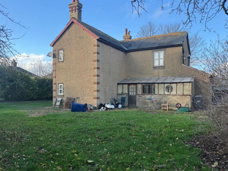 Property photo 3 of 16