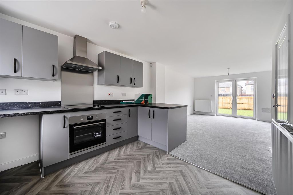 Property photo 2 of 10 1400703-4-69690Fbb99659.Jpg