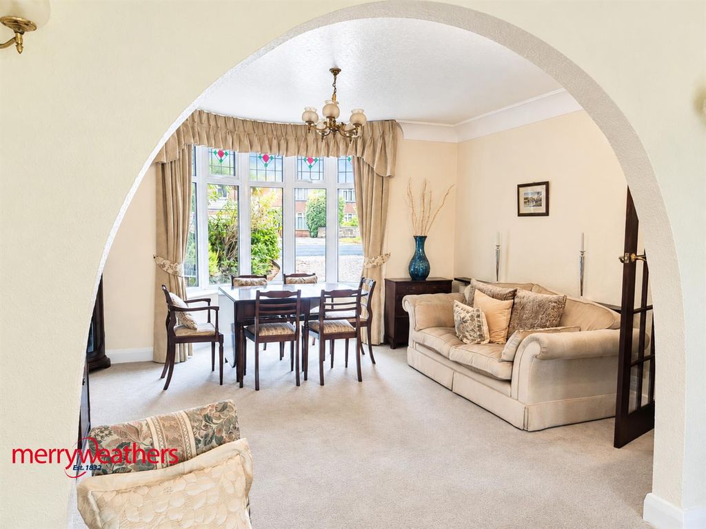 Property photo 2 of 20 Sitting Room