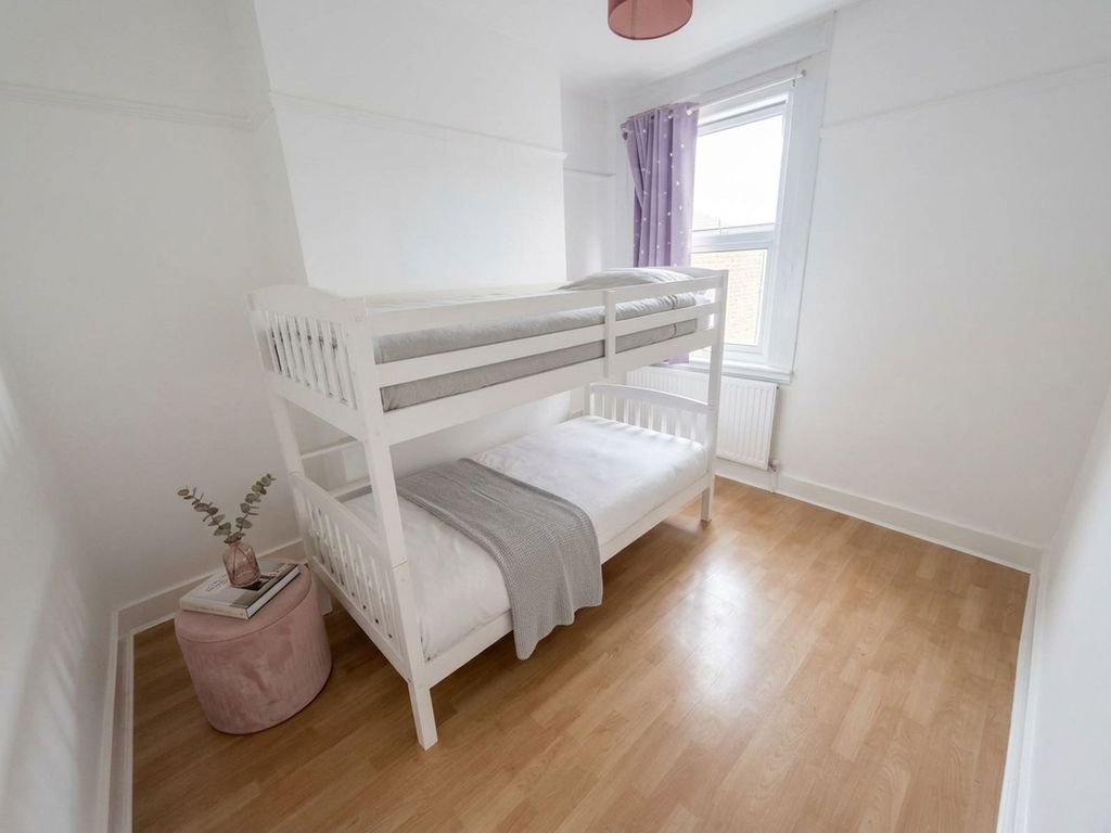 Property photo 3 of 6