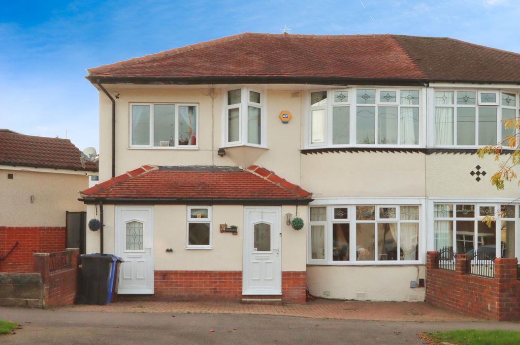 Property photo 1 of 16 Photography