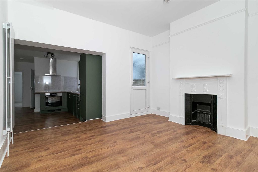 Property photo 3 of 9 Ham-03.Jpg