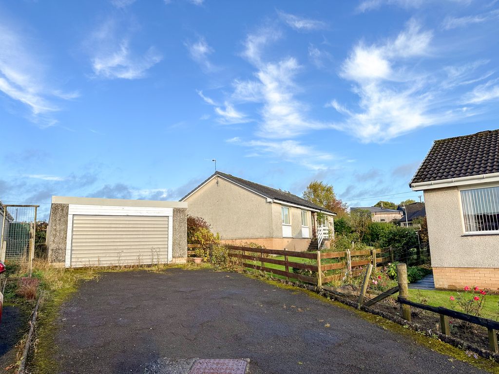 Property photo 2 of 21