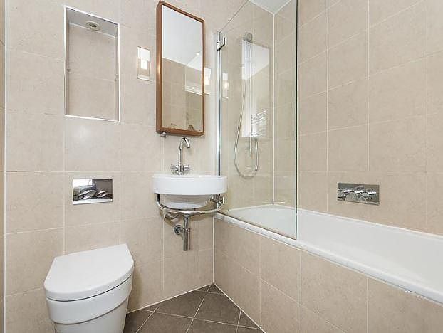 Property photo 3 of 15 Bathroom