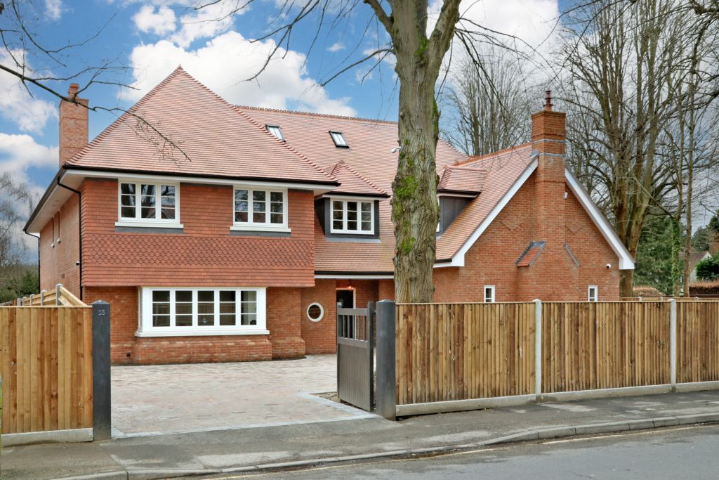 Property photo 2 of 19