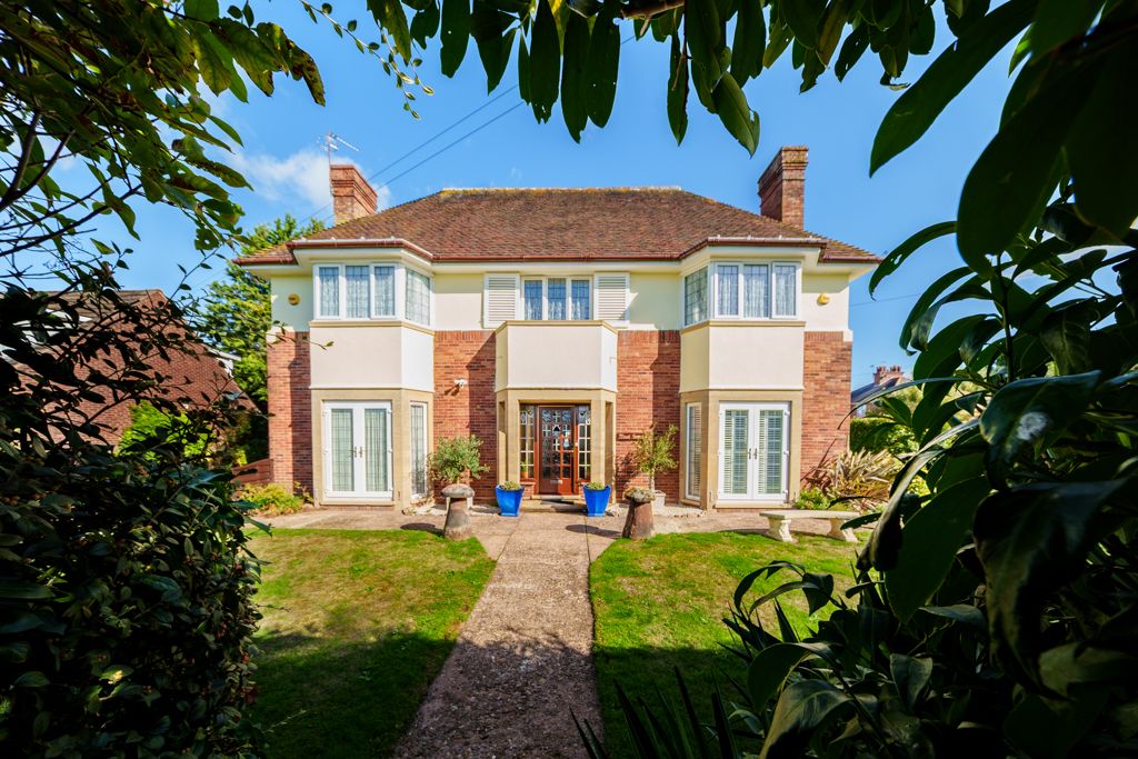 Property photo 1 of 30