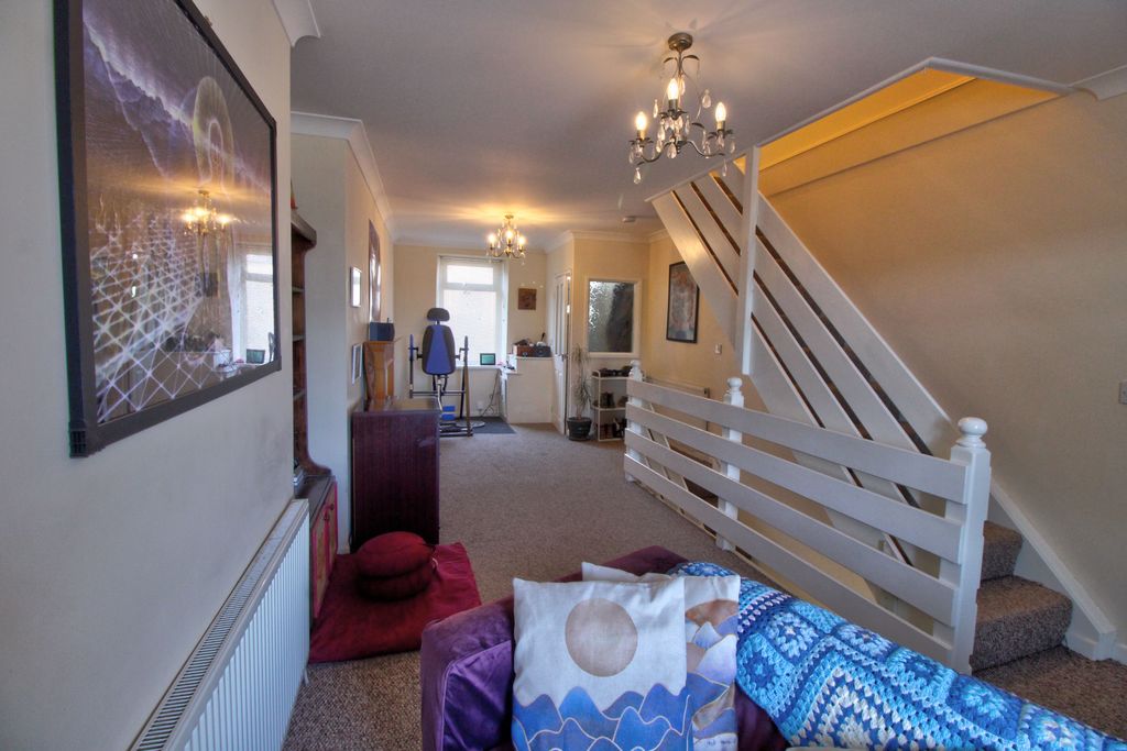 Property photo 3 of 16 Img_7333_4_5Realistic