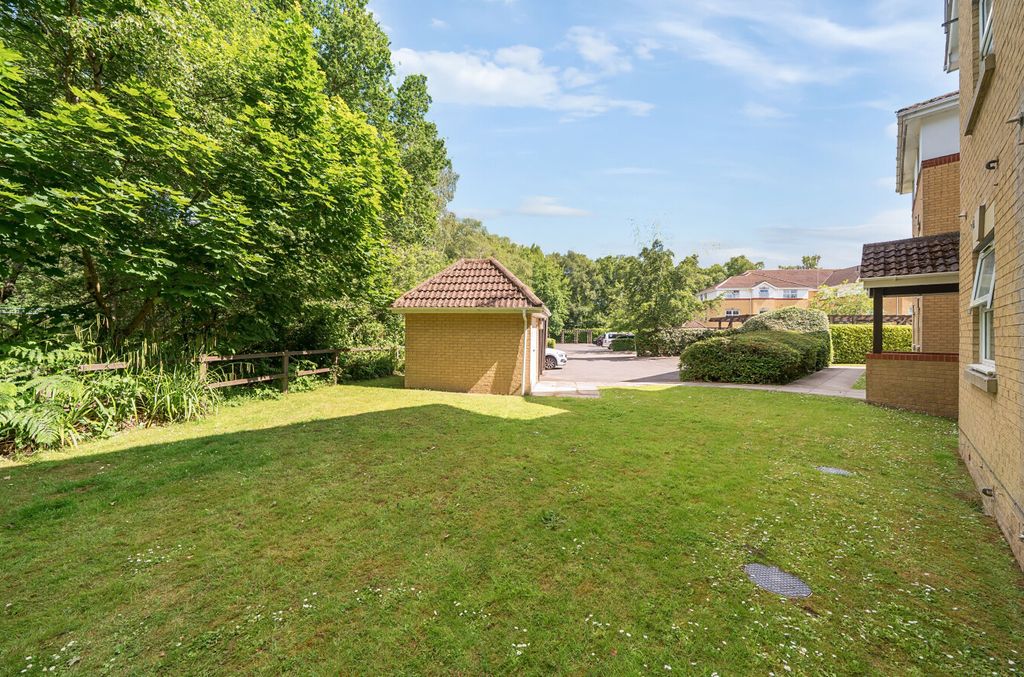 Property photo 3 of 13 1300777-2-68397Bd...
