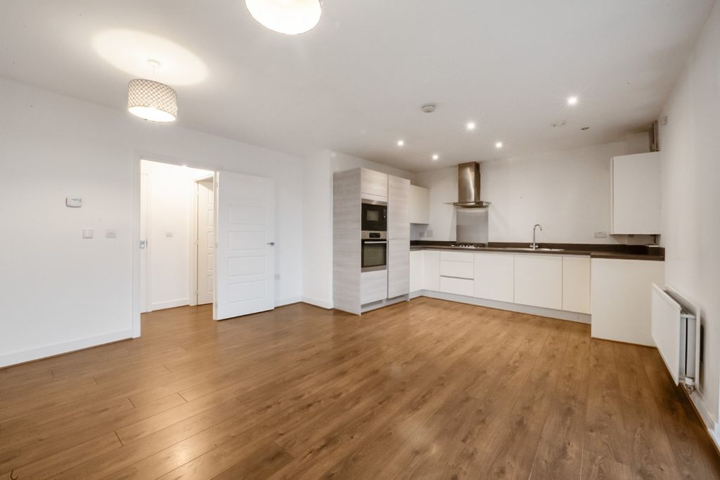 Property photo 2 of 14 2990676