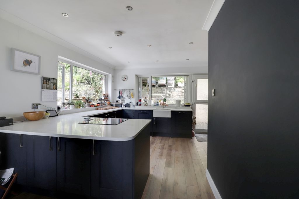 Property photo 3 of 21 Img_6479-Img_6481