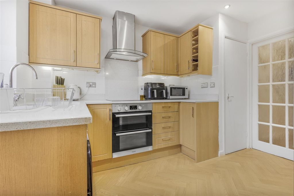 Property photo 3 of 20 825A0113.Jpg