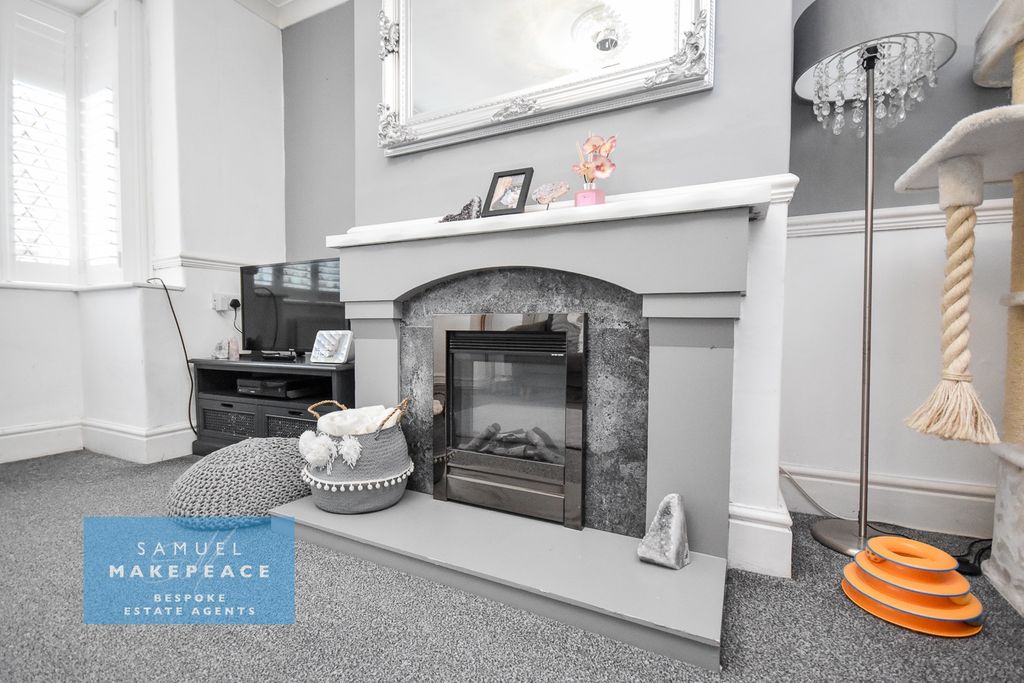 Property photo 3 of 18 Gallery