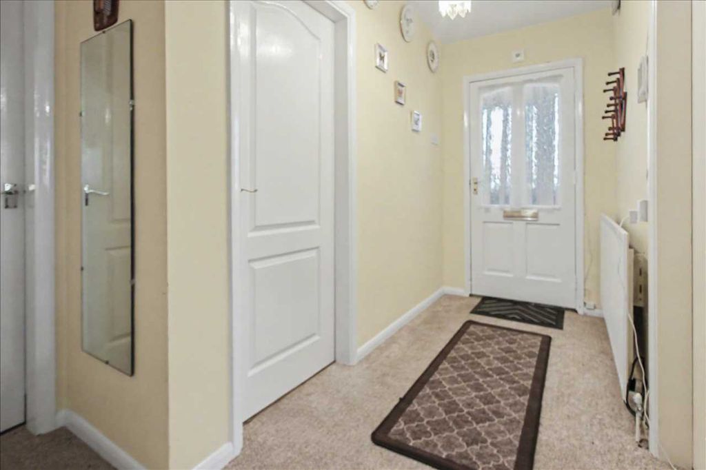 Property photo 2 of 24 Entrance Hallway