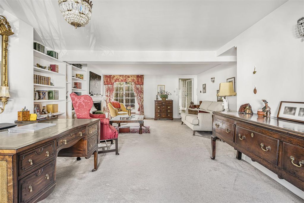 Property photo 2 of 21