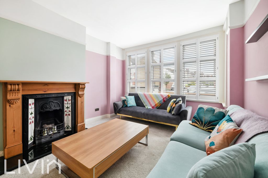 Property photo 2 of 12 Escourt Road, 64-26