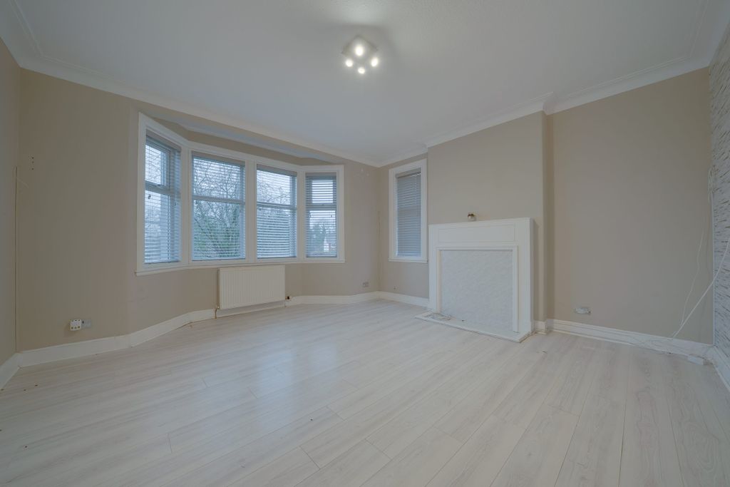 Property photo 2 of 41