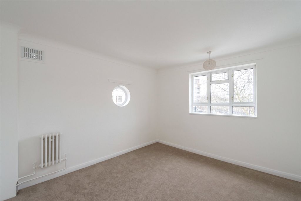 Property photo 2 of 11 Picture No. 01