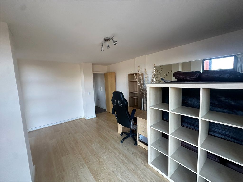 Property photo 1 of 16 Picture No. 01