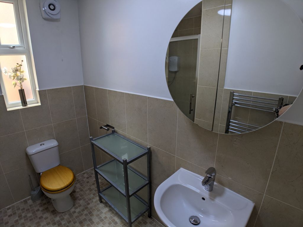 Property photo 3 of 11
