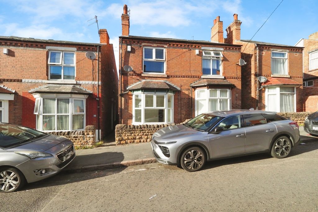 Property photo 1 of 18 Photo