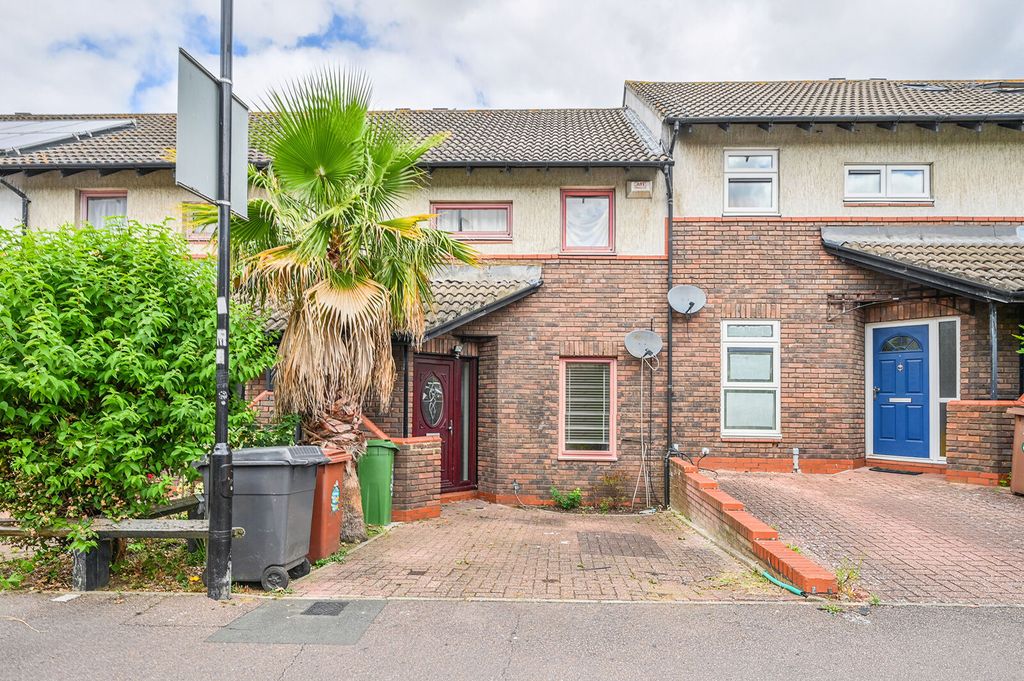 Property photo 1 of 9