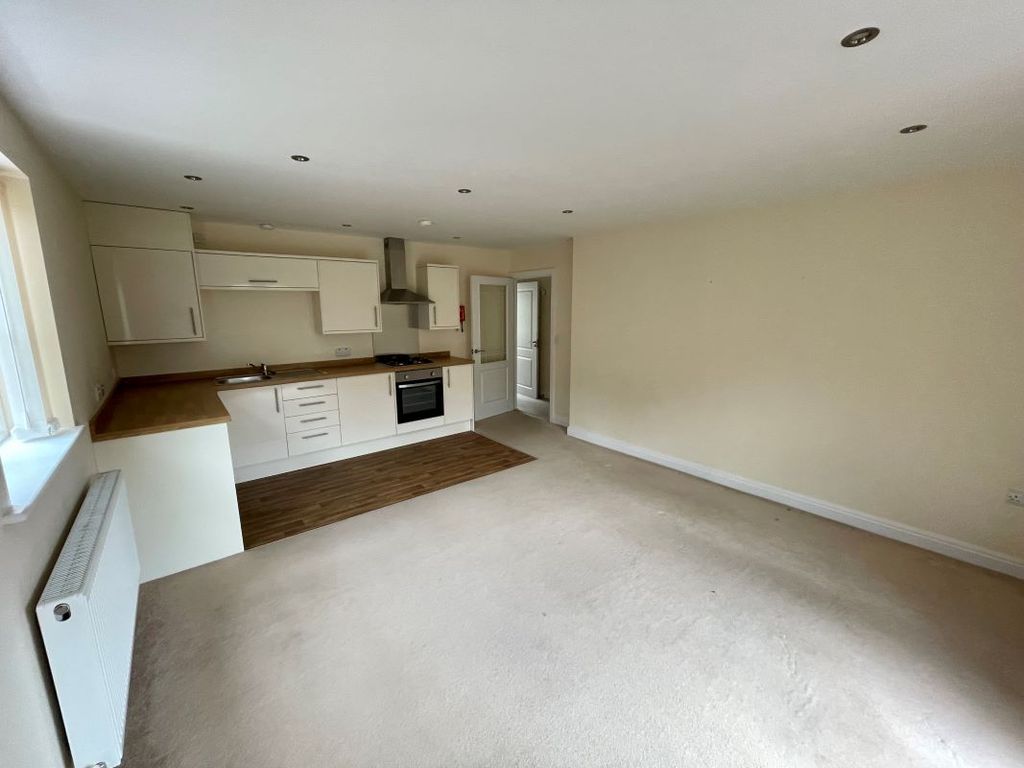 Property photo 3 of 10 Image 3