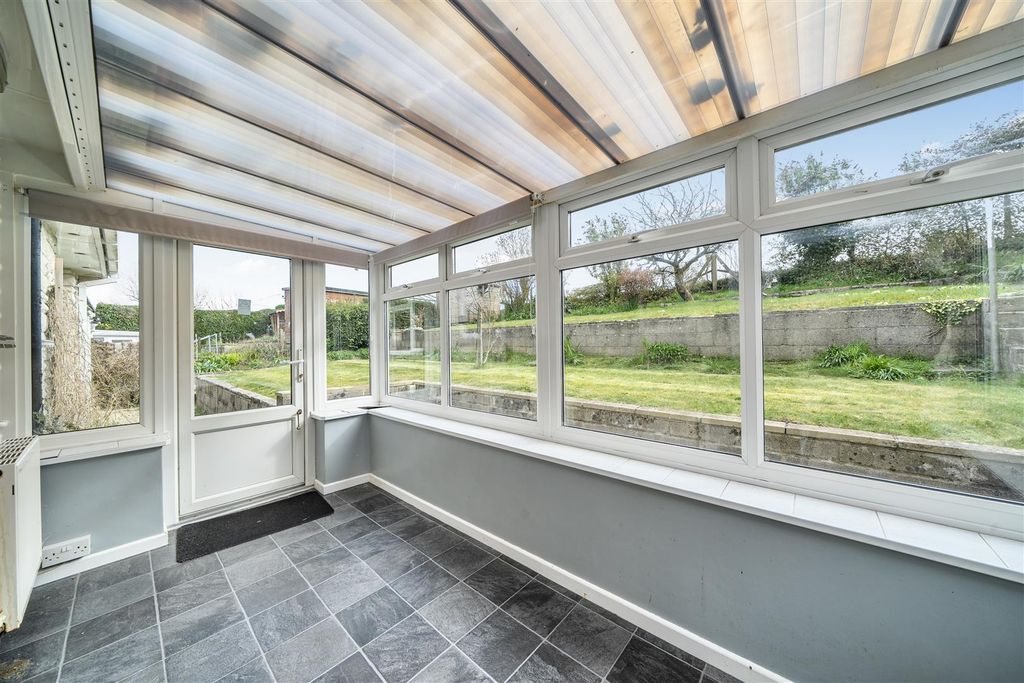 Property photo 3 of 14 Conservatory