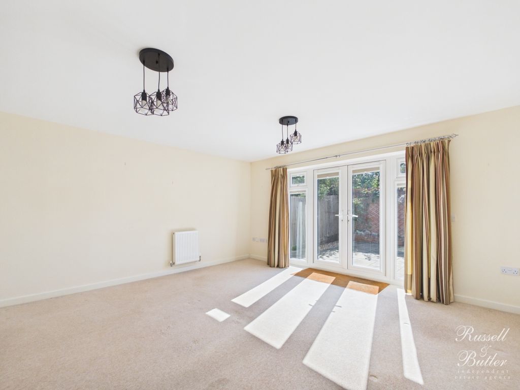 Property photo 3 of 14 Cam01386G0-Pr0186-Still004