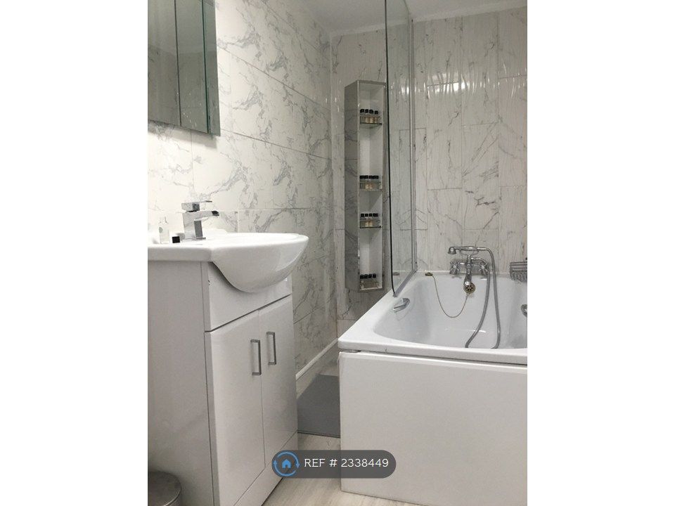 Property photo 1 of 28