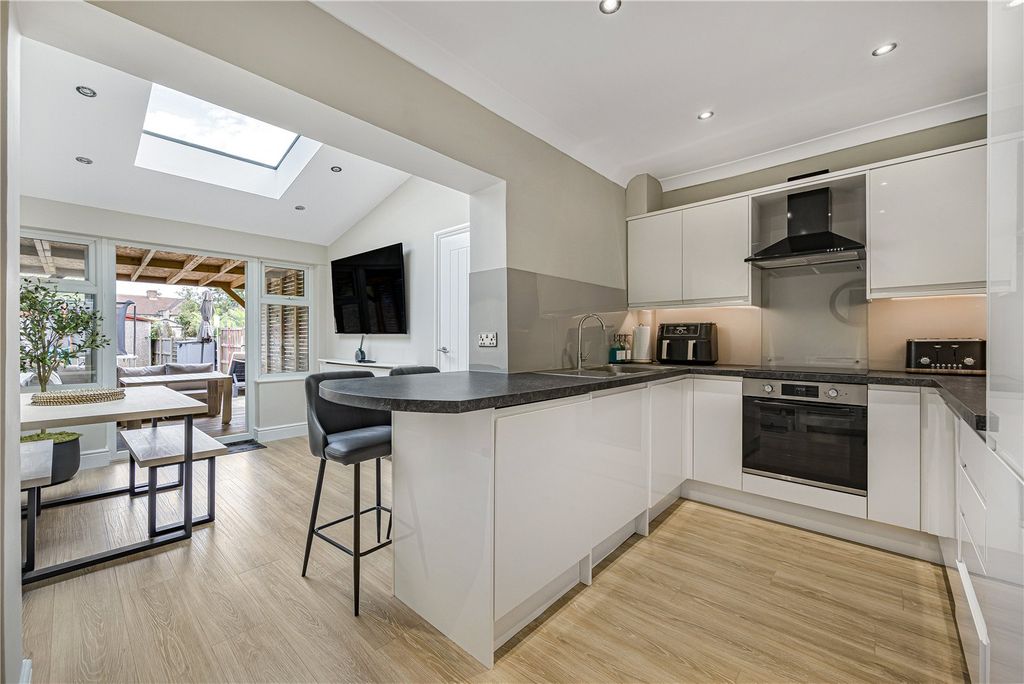 Property photo 3 of 29 Picture No. 56