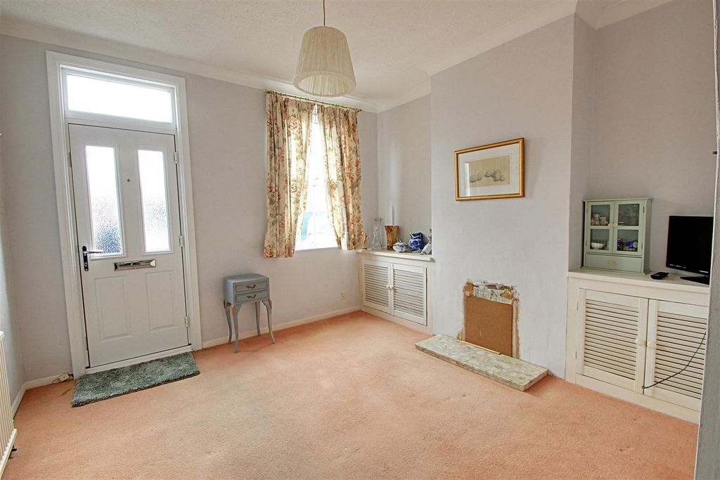 Property photo 3 of 14 Living Room 1.Jpg