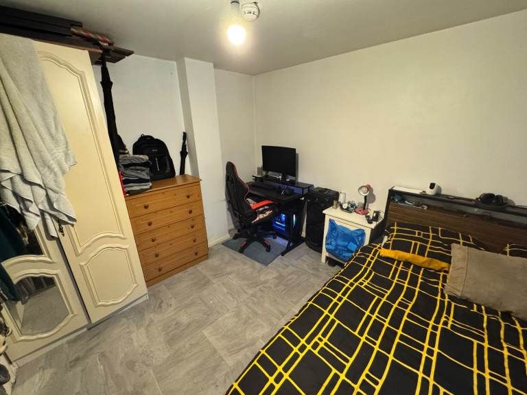 Property photo 2 of 4