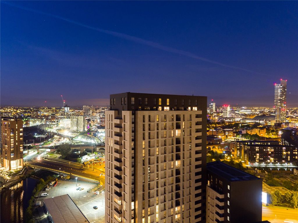 Property photo 1 of 12 External