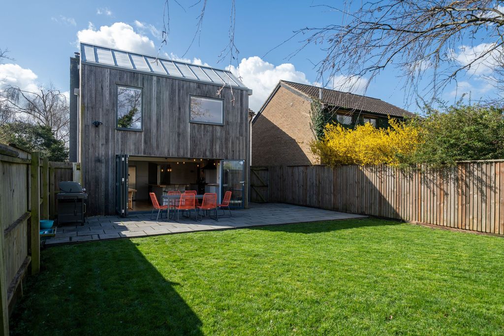 Property photo 3 of 29