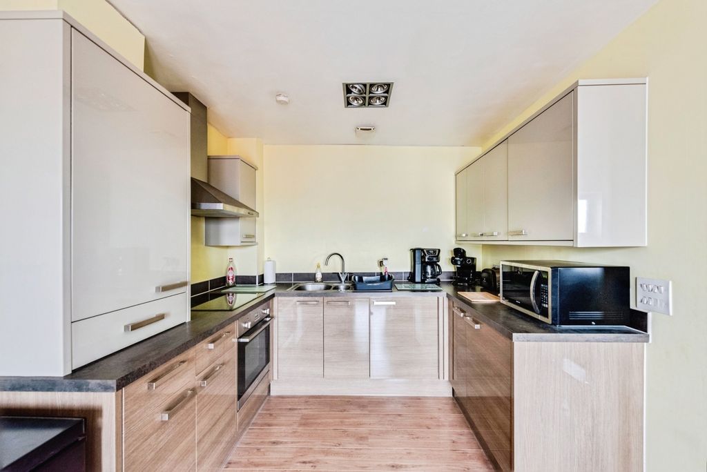 Property photo 2 of 13 Pbox-Img.Jpg