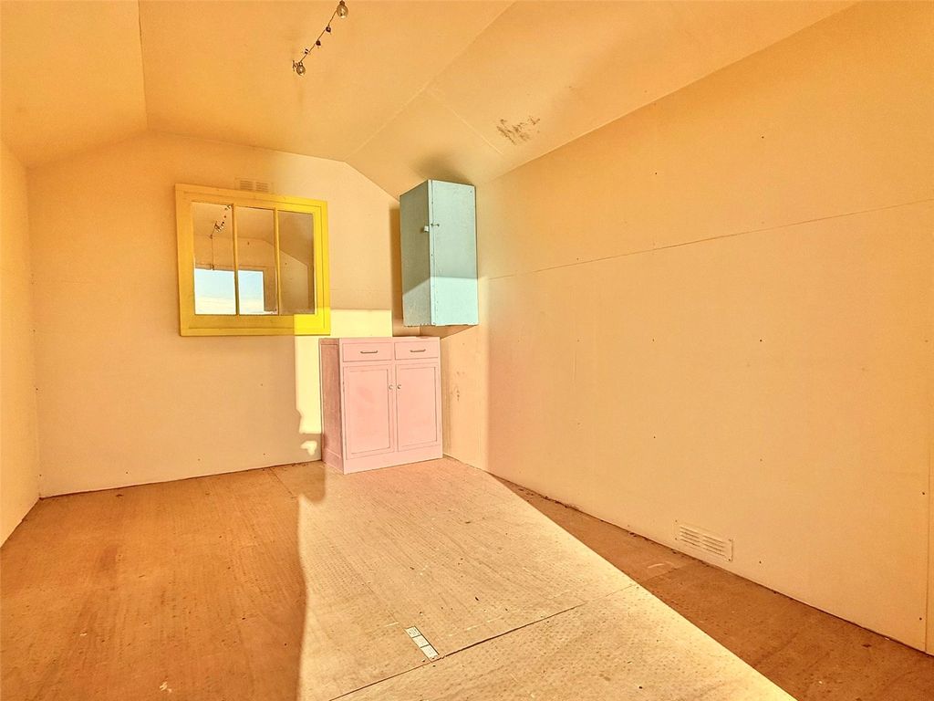 Property photo 2 of 8 Picture No. 01