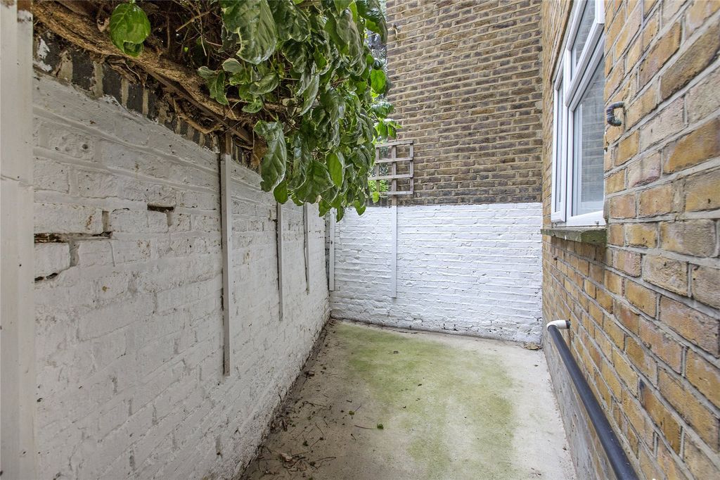 Property photo 2 of 13 Picture No. 04