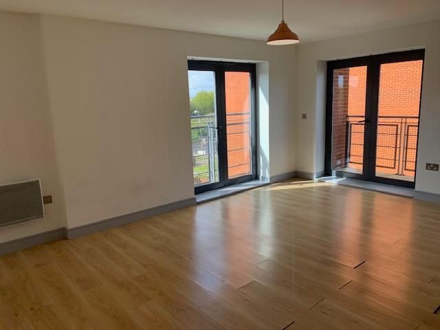 Property photo 2 of 6 Living Room