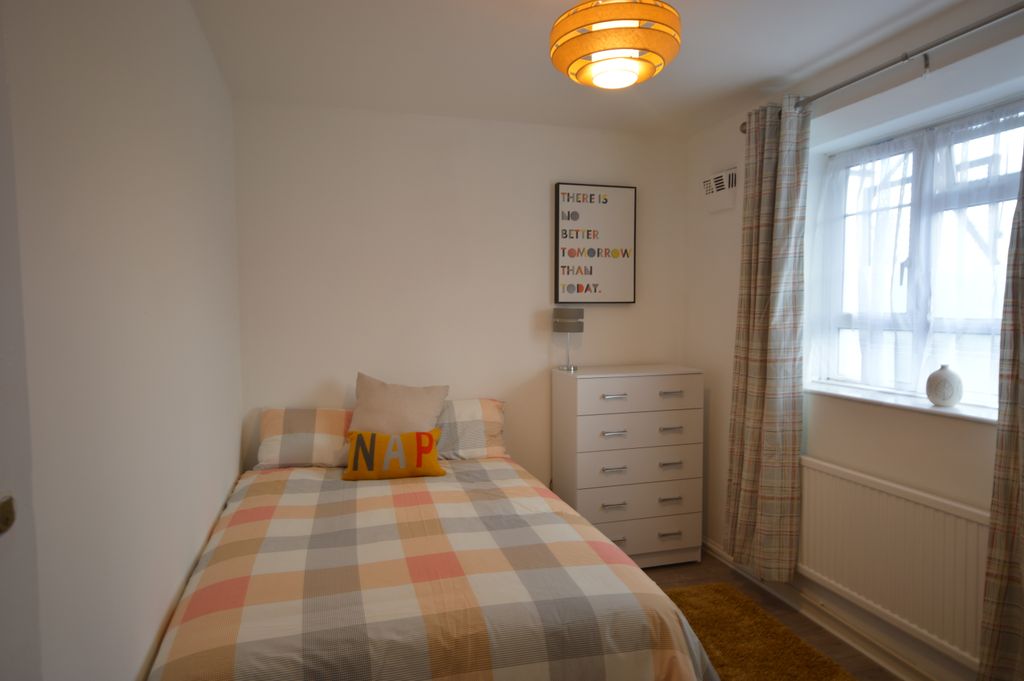 Property photo 1 of 4