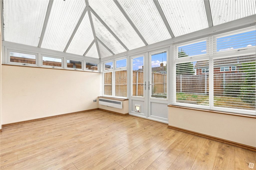 Property photo 3 of 15 Conservatory