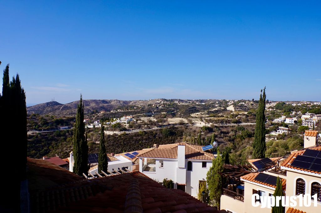 Property photo 1 of 31