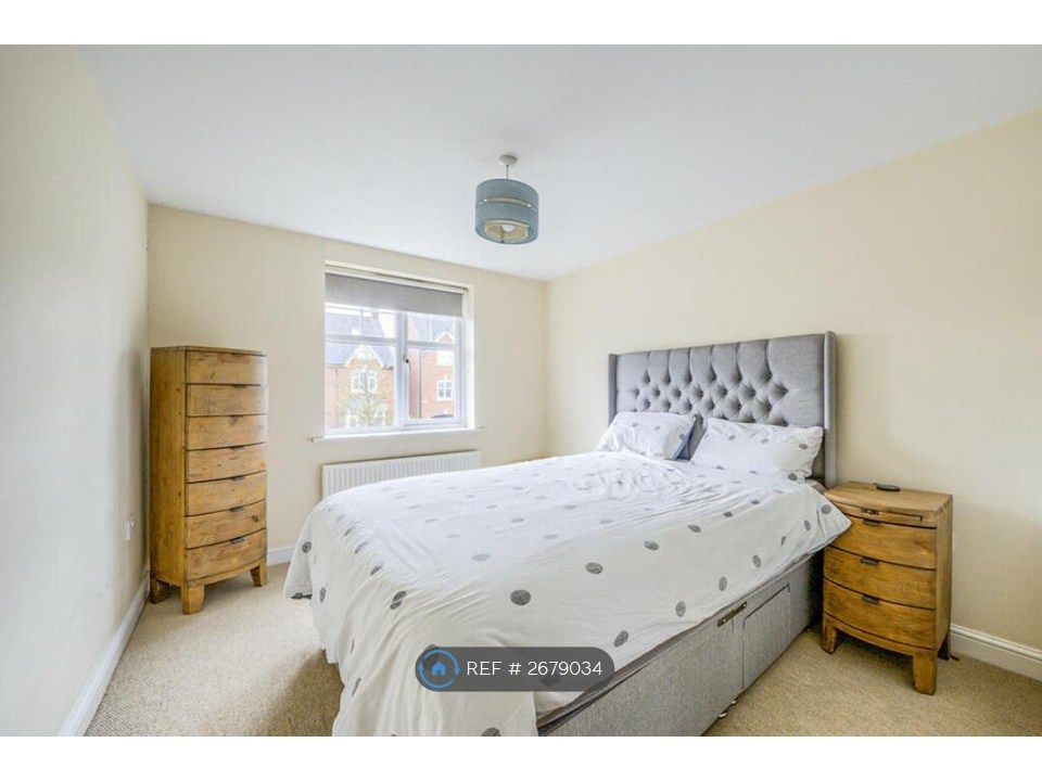 Property photo 2 of 5 Double Bedroom