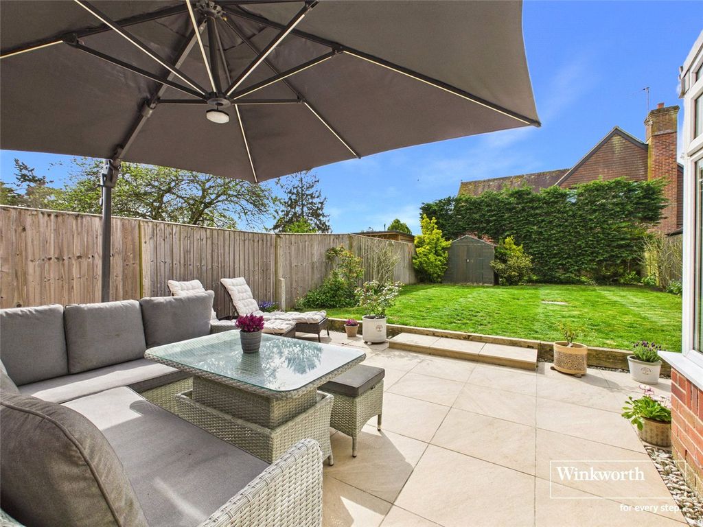 Property photo 2 of 21 Picture No. 27