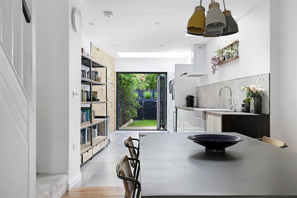 Property photo 1 of 12 Img_9388.Jpg