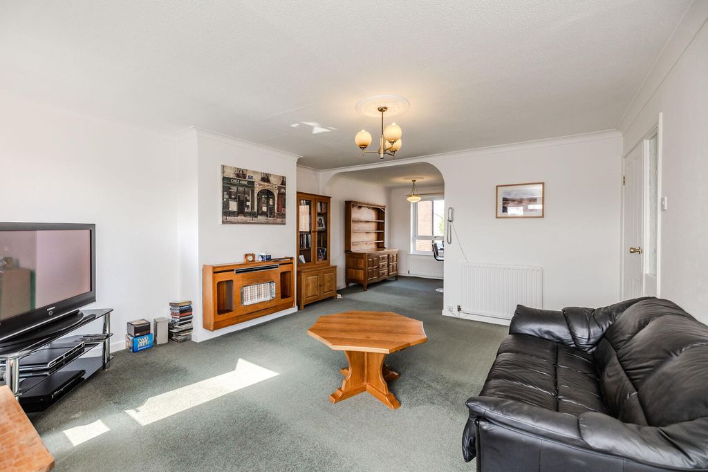 Additional image 8 of 2 bed flat for saleMayfair Gardens, Ponteland, Newcastle Upon Tyne NE20
