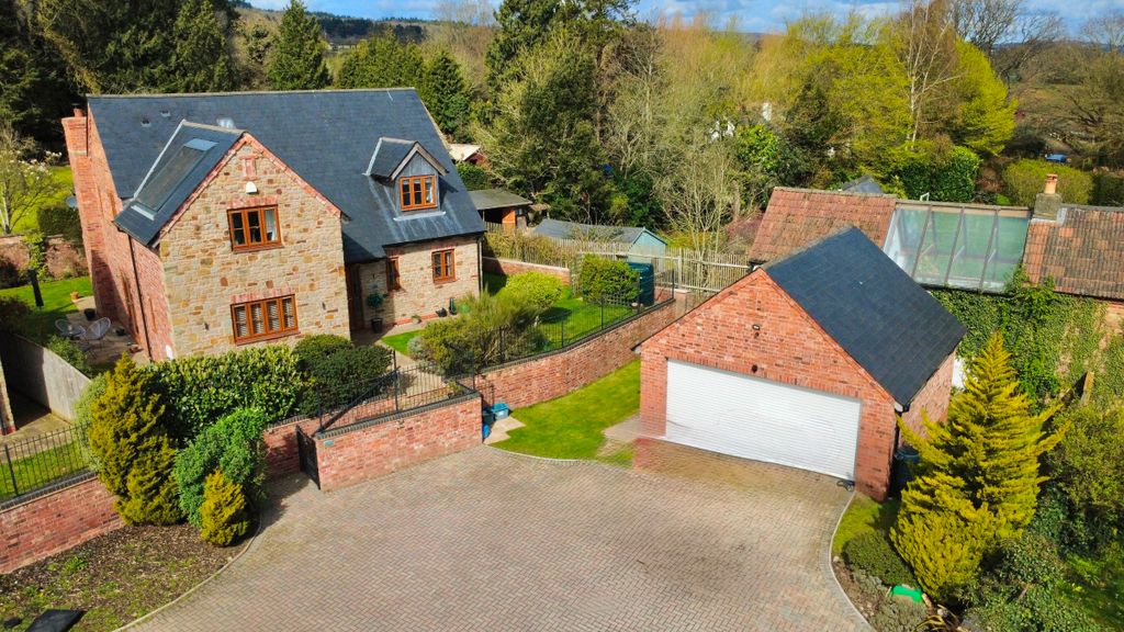 Property photo 1 of 32