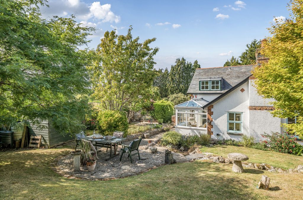 Property photo 2 of 29 1333035-1-68922B8...