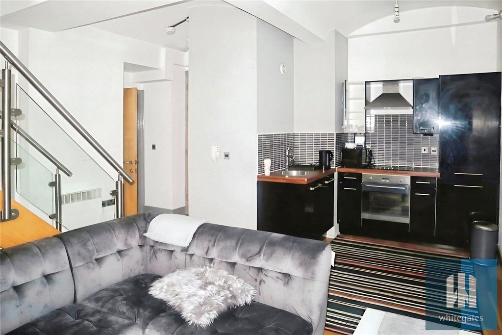 Property photo 2 of 9 Picture No. 31